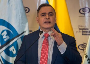 Venezuela emitió 14 órdenes de captura contra civiles y ex militares por conspiración contra el gobierno de Maduro