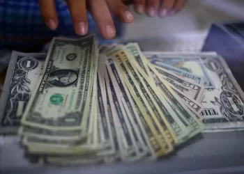 Llamativa suba del dólar oficial que puede ser una señal decisiva para los mercados